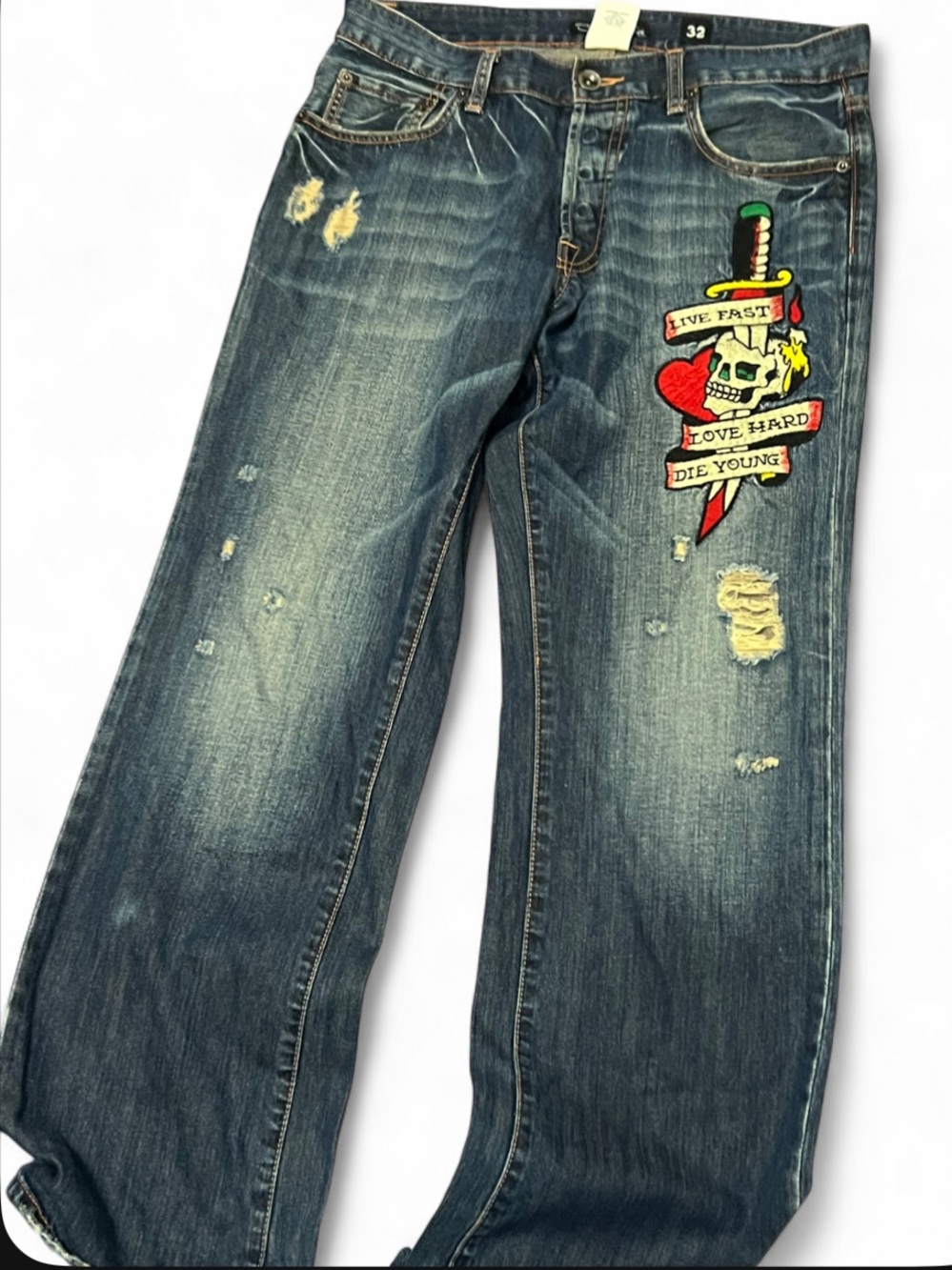 Ed Hardy 2008 Men’s 32x32 Distressed Blue Denim Jeans Embroidered Skull & Dagger
